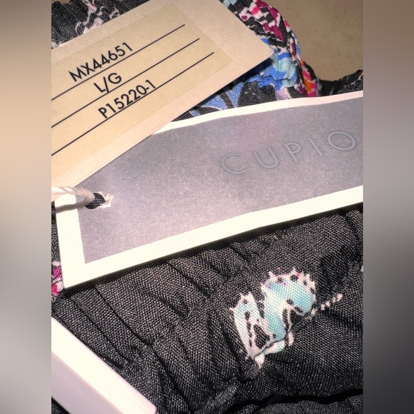 Cupio vibrant, colorful, flowing maxi skirt. Beautiful can be dressed up or down - Picture 10 of 10